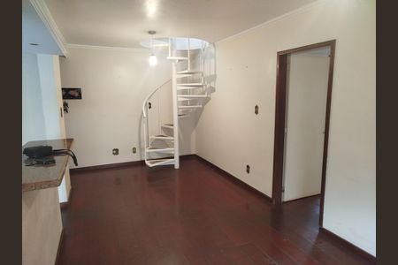 Sala de apartamento à venda com 2 quartos, 130m² em Medianeira, Porto Alegre