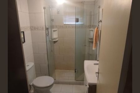 Apartamento à venda com 130m², 2 quartos e 2 vagas Apartamento à venda com 130m², 2 quartos e 2 vagasBanheiro