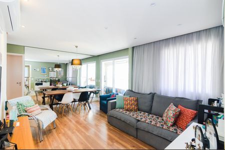 Sala de apartamento à venda com 4 quartos, 114m² em Vila Santo Antonio, Guarulhos