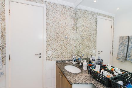 Apartamento à venda com 114m², 4 quartos e 2 vagasBanheiro da Suíte