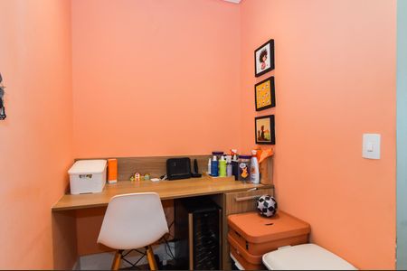 Apartamento à venda com 114m², 4 quartos e 2 vagasEscritório