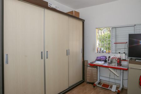 Casa 1 - Quarto de casa para alugar com 3 quartos, 120m² em Vila Ipojuca, São Paulo