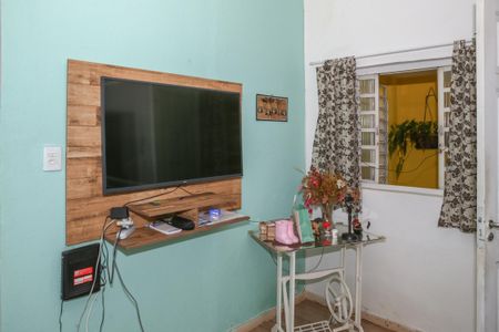 Casa 1 - Sala de casa para alugar com 3 quartos, 120m² em Vila Ipojuca, São Paulo