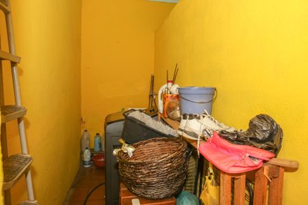 Casa à venda com 270m², 4 quartos e 2 vagas Casa à venda com 270m², 4 quartos e 2 vagasCasa 1 - Área de Serviço