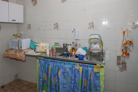 Casa à venda com 270m², 4 quartos e 2 vagas Casa à venda com 270m², 4 quartos e 2 vagasCasa 2 - Cozinha