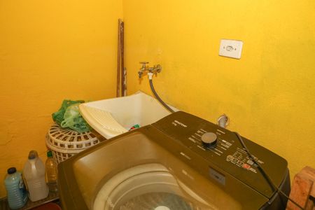 Casa à venda com 270m², 4 quartos e 2 vagas Casa à venda com 270m², 4 quartos e 2 vagasCasa 1 - Área de Serviço