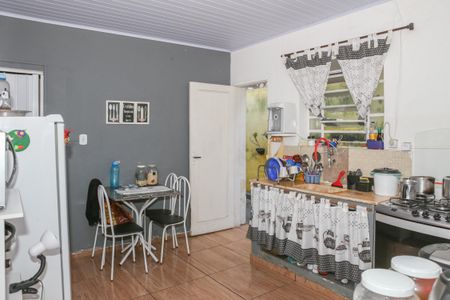 Casa à venda com 270m², 4 quartos e 2 vagas Casa à venda com 270m², 4 quartos e 2 vagasCasa 1 - Cozinha