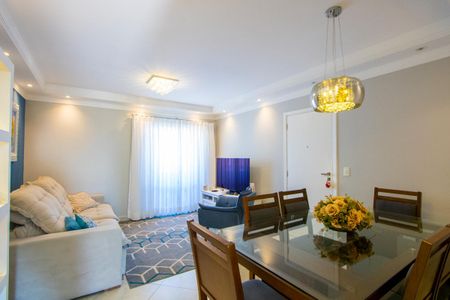Sala de apartamento à venda com 3 quartos, 90m² em Pinheirinho, Santo André
