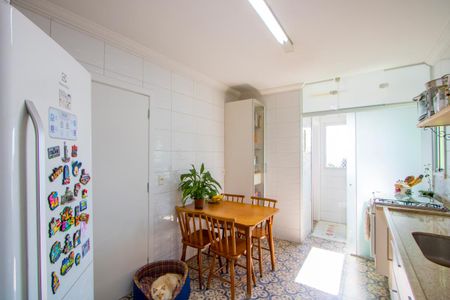 Apartamento à venda com 90m², 3 quartos e 2 vagasCozinha