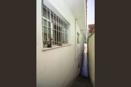 Casa à venda com 312m², 3 quartos e 3 vagasCorredor