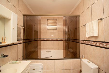 Casa à venda com 312m², 3 quartos e 3 vagasBanheiro da Suíte