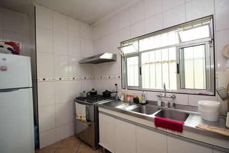 Casa à venda com 312m², 3 quartos e 3 vagasCozinha