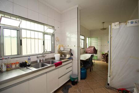 Casa à venda com 312m², 3 quartos e 3 vagasCozinha