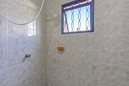 Casa à venda com 100m², 2 quartos e 3 vagasBanheiro