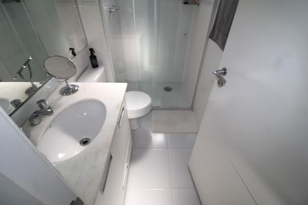 Apartamento à venda com 92m², 3 quartos e 2 vagasBanheiro '