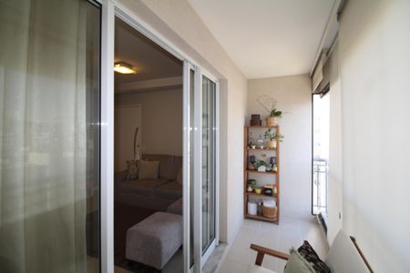Apartamento à venda com 92m², 3 quartos e 2 vagassala - Varanda