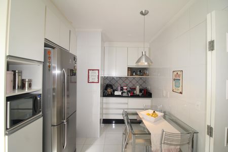 Apartamento à venda com 92m², 3 quartos e 2 vagasCozinha