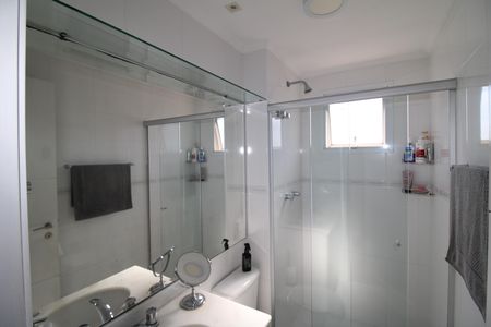 Apartamento à venda com 92m², 3 quartos e 2 vagasBanheiro '