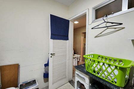 Apartamento para alugar com 118m², 2 quartos e 1 vaga Apartamento para alugar com 118m², 2 quartos e 1 vagaQuarto de Serviço