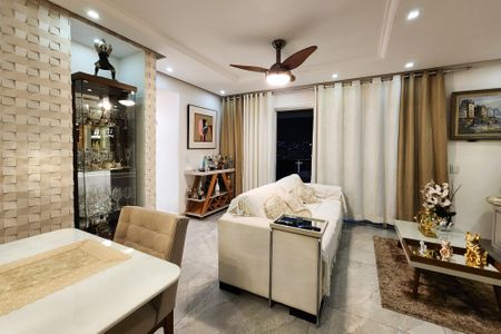 Apartamento para alugar com 118m², 2 quartos e 1 vaga Apartamento para alugar com 118m², 2 quartos e 1 vagaSala