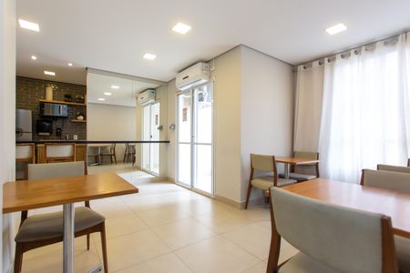 Apartamento à venda com 45m², 2 quartos e 1 vagaÁrea comum - Salão de festas