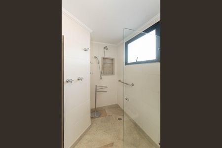 Apartamento à venda com 122m², 3 quartos e 2 vagasBanheiro da Suíte