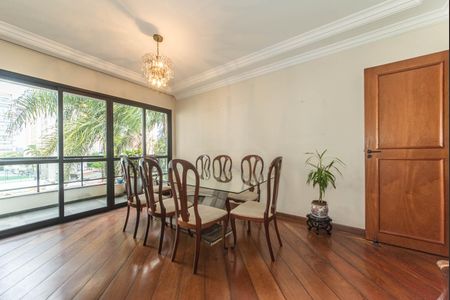 Apartamento à venda com 122m², 3 quartos e 2 vagasSala