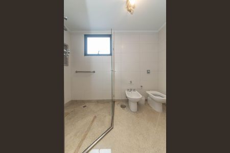 Apartamento à venda com 122m², 3 quartos e 2 vagasBanheiro da Suíte