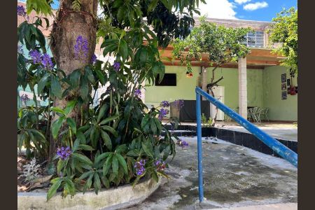 Casa à venda com 382m², 5 quartos e 3 vagasFoto 01