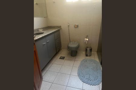 Casa à venda com 382m², 5 quartos e 3 vagasFoto 01