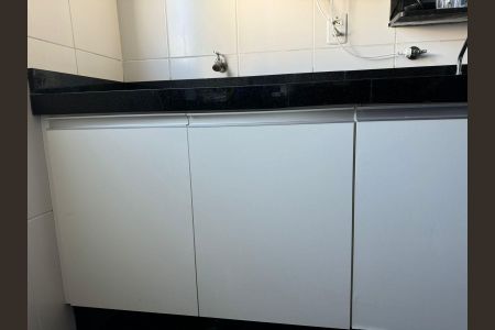 Apartamento para alugar com 47m², 2 quartos e 2 vagasCozinha