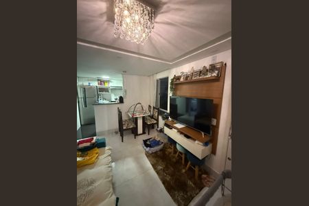 Sala de apartamento para alugar com 2 quartos, 47m² em Vila Alzira, Guarulhos