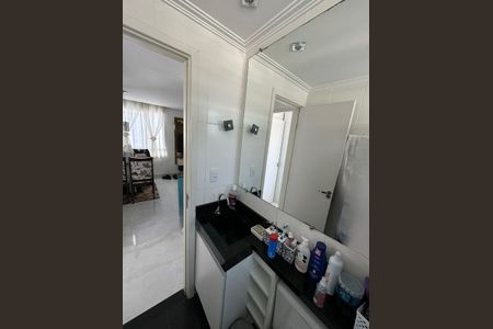Apartamento para alugar com 47m², 2 quartos e 2 vagasBanheiro