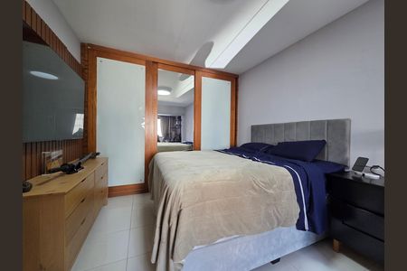 Apartamento à venda com 89m², 1 quarto e 2 vagas Apartamento à venda com 89m², 1 quarto e 2 vagasSuíte