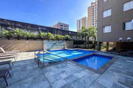 Apartamento para alugar com 64m², 2 quartos e 1 vagaPiscina