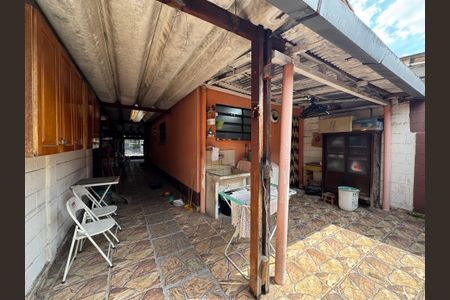 Quintal de casa à venda com 3 quartos, 163m² em Cidade das Flores, Osasco