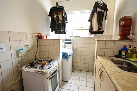 Apartamento à venda com 48m², 2 quartos e 1 vagaCozinha e Área de Serviço