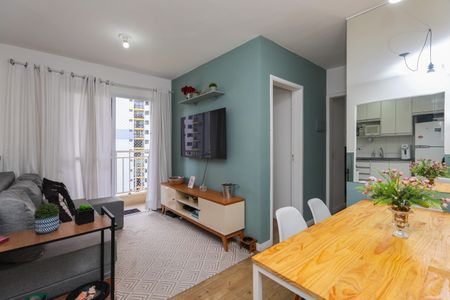 Sala de apartamento à venda com 2 quartos, 48m² em Jardim Henriqueta, Taboão da Serra