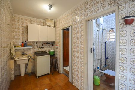Casa à venda com 169m², 3 quartos e 2 vagas Casa à venda com 169m², 3 quartos e 2 vagasÁrea de Serviço