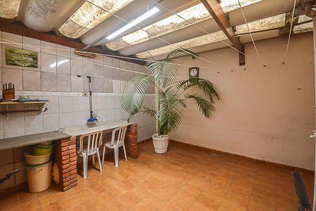 Casa à venda com 169m², 3 quartos e 2 vagas Casa à venda com 169m², 3 quartos e 2 vagasChurrasqueira