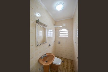 Casa à venda com 169m², 3 quartos e 2 vagas Casa à venda com 169m², 3 quartos e 2 vagasBanheiro 1