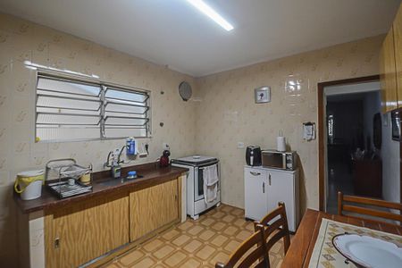 Casa à venda com 169m², 3 quartos e 2 vagas Casa à venda com 169m², 3 quartos e 2 vagasCozinha