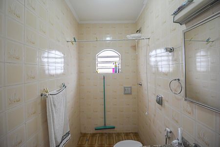 Casa à venda com 169m², 3 quartos e 2 vagas Casa à venda com 169m², 3 quartos e 2 vagasBanheiro da Suíte