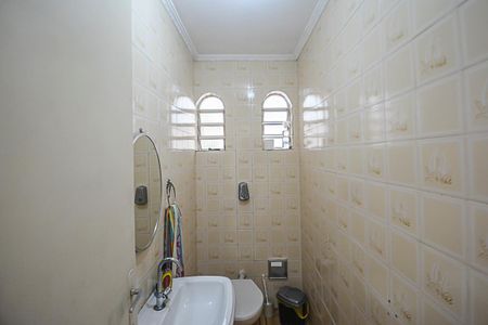 Casa à venda com 169m², 3 quartos e 2 vagas Casa à venda com 169m², 3 quartos e 2 vagasBanheiro 2