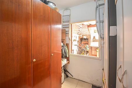 Casa à venda com 169m², 3 quartos e 2 vagas Casa à venda com 169m², 3 quartos e 2 vagasQuarto de Serviço