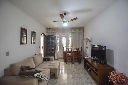 Casa à venda com 169m², 3 quartos e 2 vagas Casa à venda com 169m², 3 quartos e 2 vagasSala