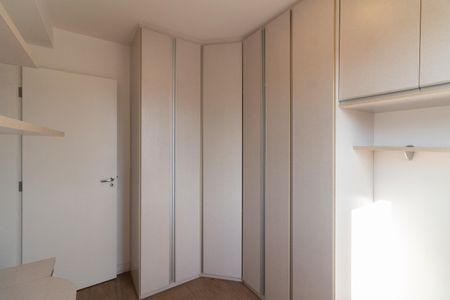 Apartamento para alugar com 72m², 3 quartos e 2 vagasQuarto 2