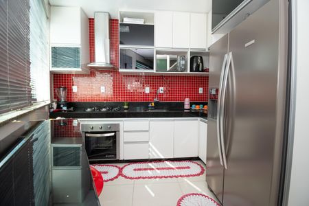 Apartamento à venda com 69m², 2 quartos e 1 vagaCozinha e Área de Serviço