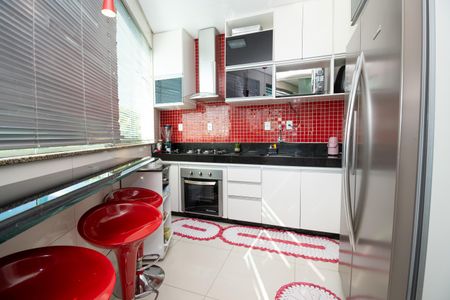 Apartamento à venda com 69m², 2 quartos e 1 vagaCozinha e Área de Serviço