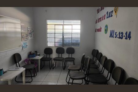 Sala de casa para alugar com 2 quartos, 69m² em Jardim Maia, São Paulo